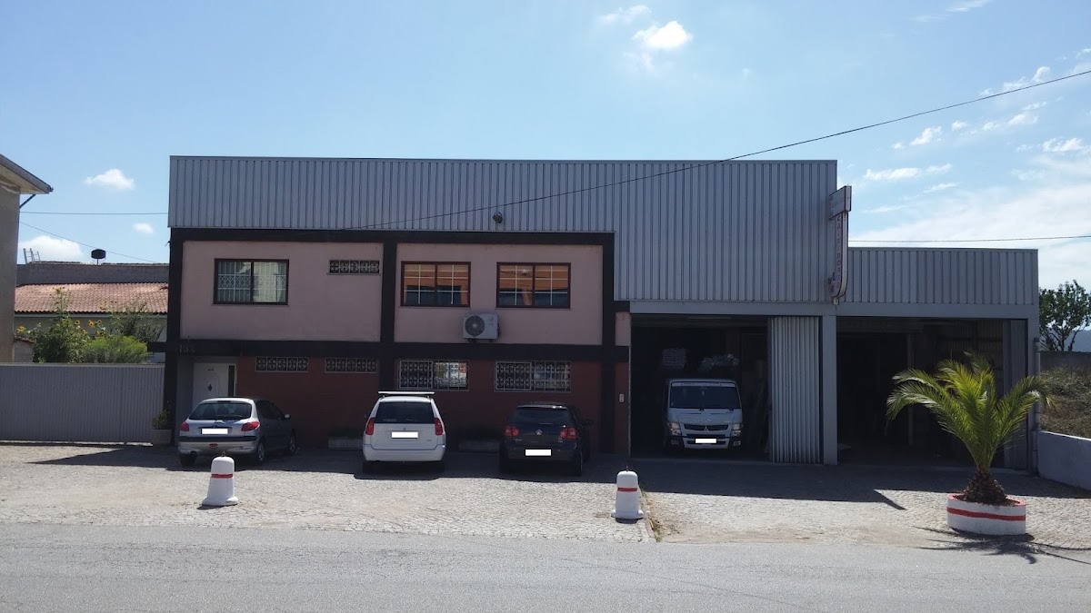 Caixinorte - Caixilharia De Alumínio Lda foto 2