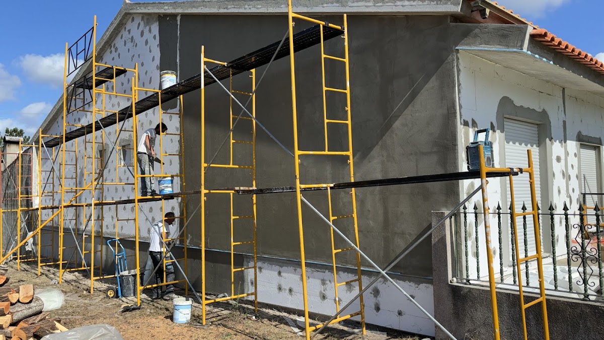 SOS Obras Aveiro, pinturas, remodelações, canalizador, capoto