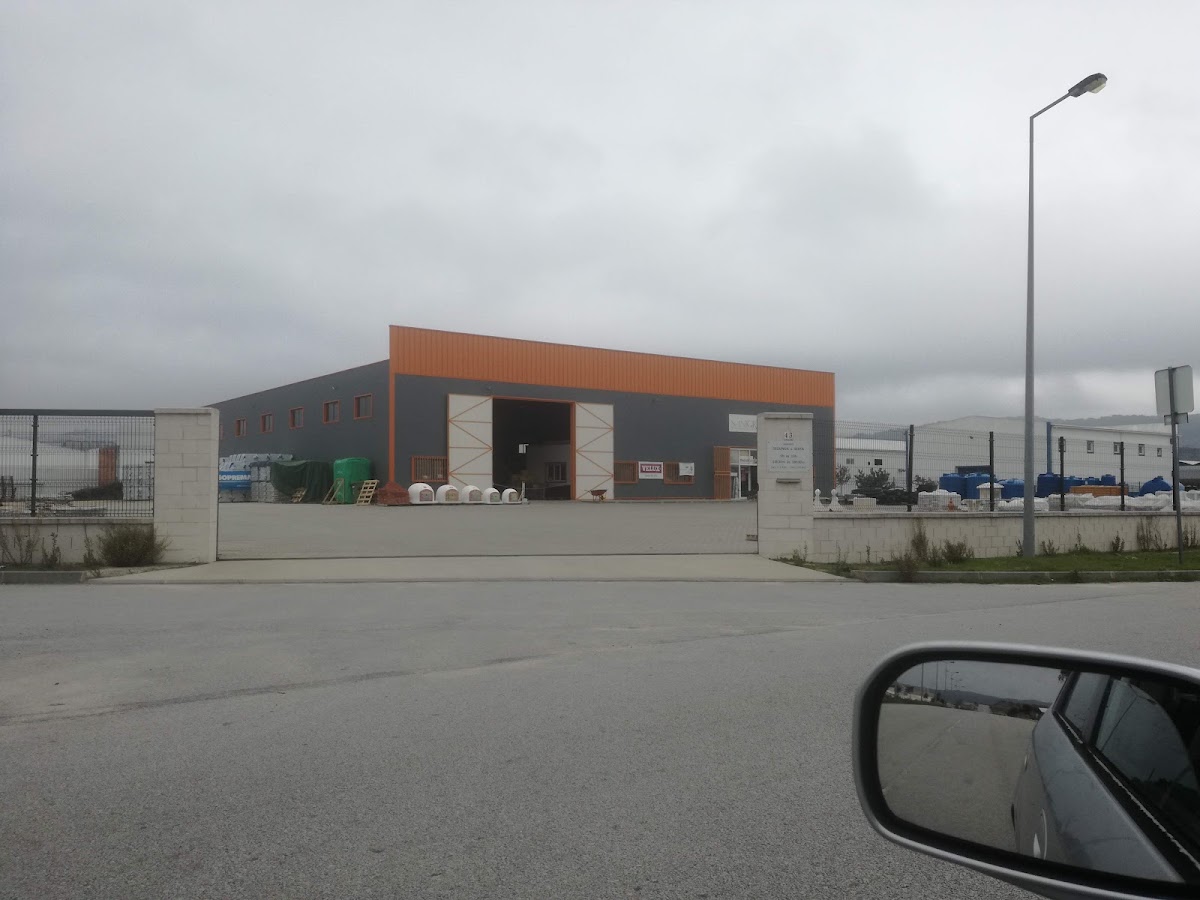 SANIGRES - MATERIAIS DE CONSTRUÇÃO, LDA. foto 4