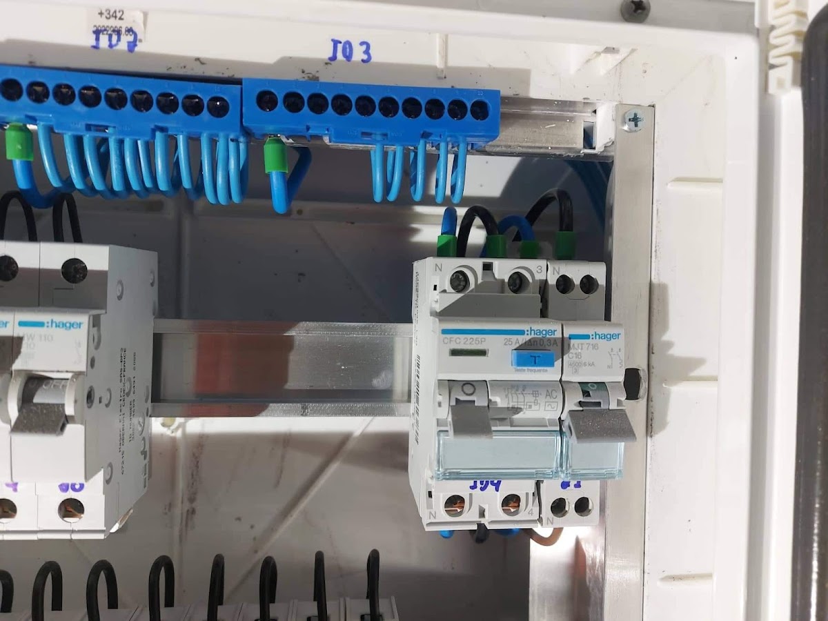 João Pimentel - Instalações Eléctricas foto 8