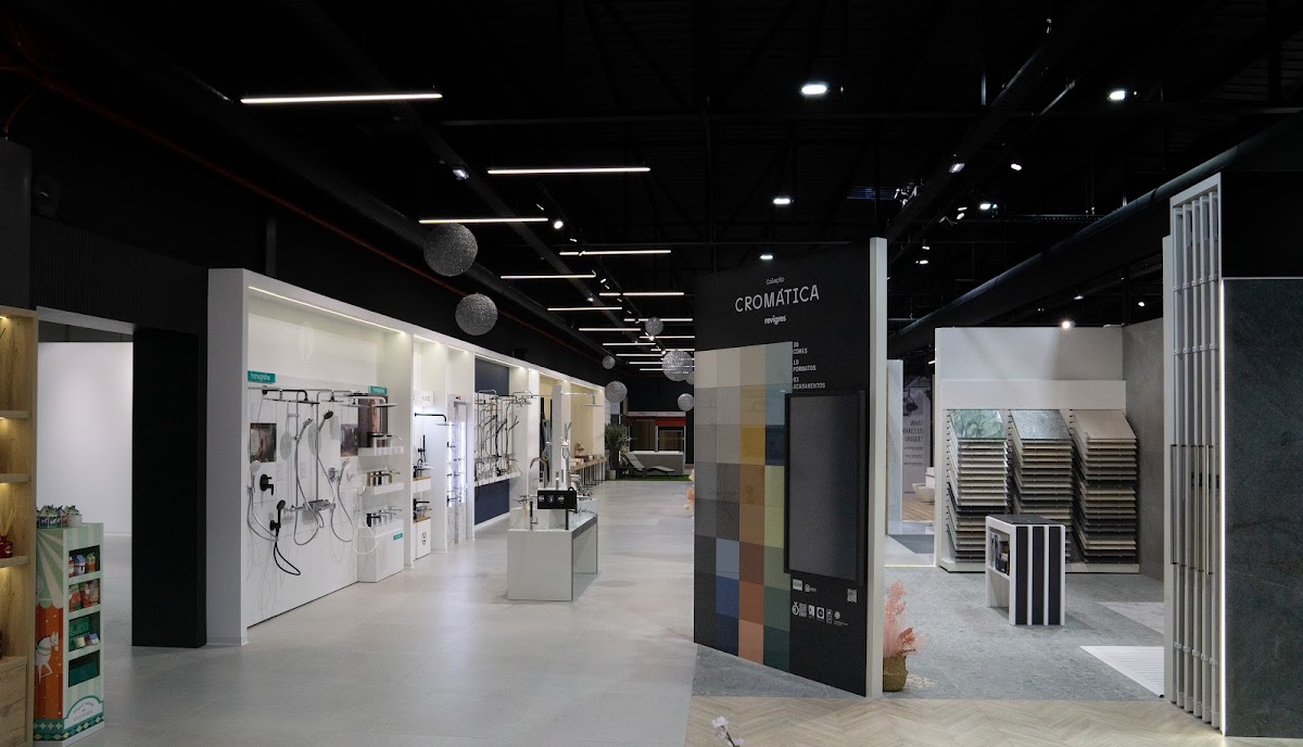 CS CASTELO: Showroom de Construção e Decoração foto 6