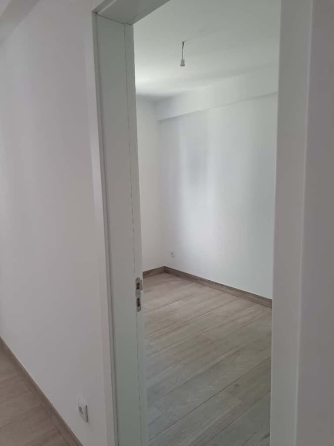 Urca Remodelação de Interior Braga - Casa de banho, Cozinha, Piso, Pintura e Armário. foto 9
