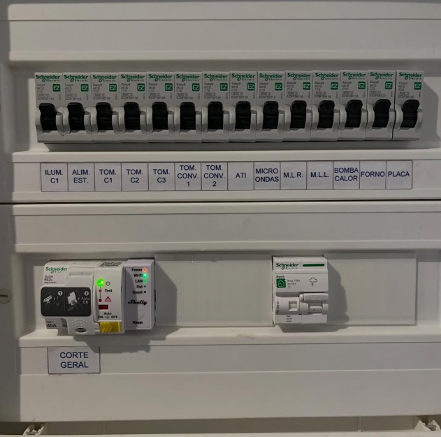 OKW Energy - Instalações e projetos elétricos - Eletricista certificado foto 3